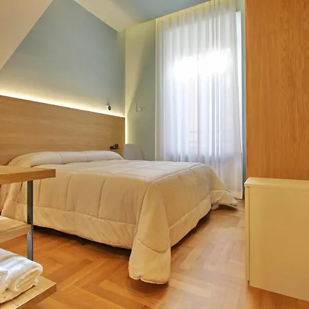 Dea Πανσιόν 4*